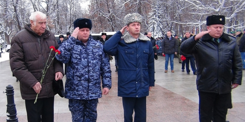 В Ярославле Росгвардейцы почтили память своих почивших товарищей